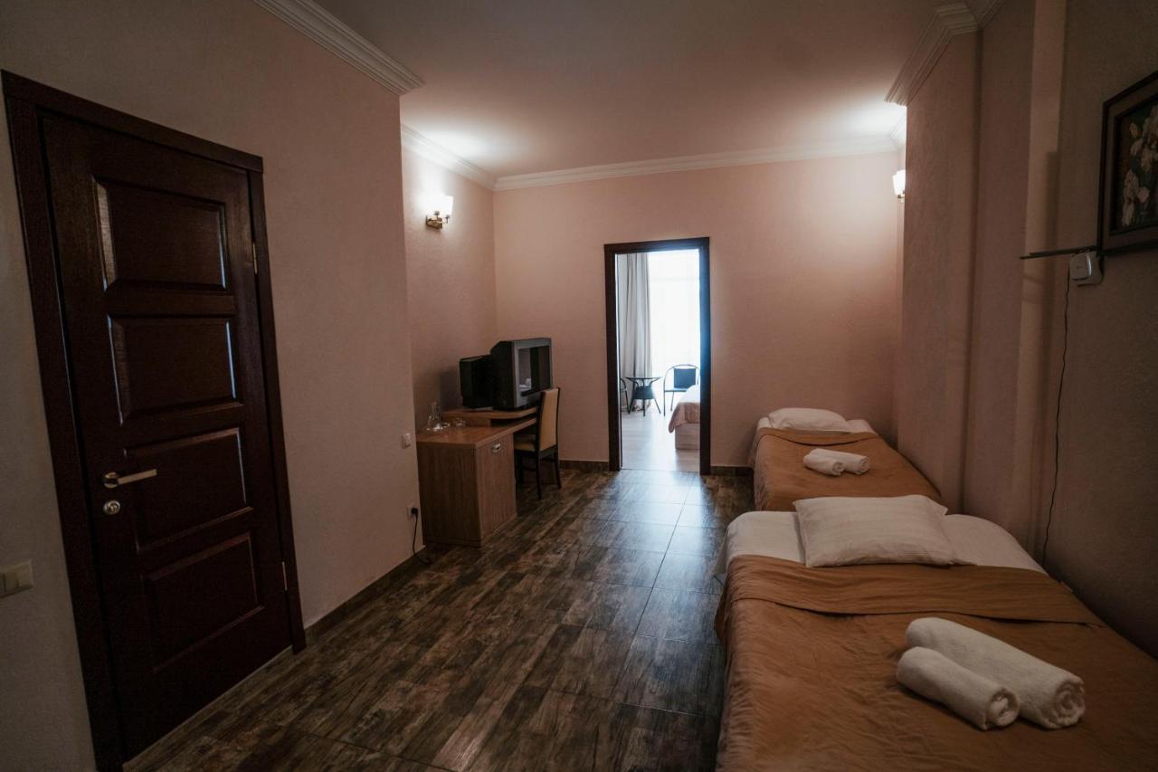 Hotel General Batumi Exteriér fotografie